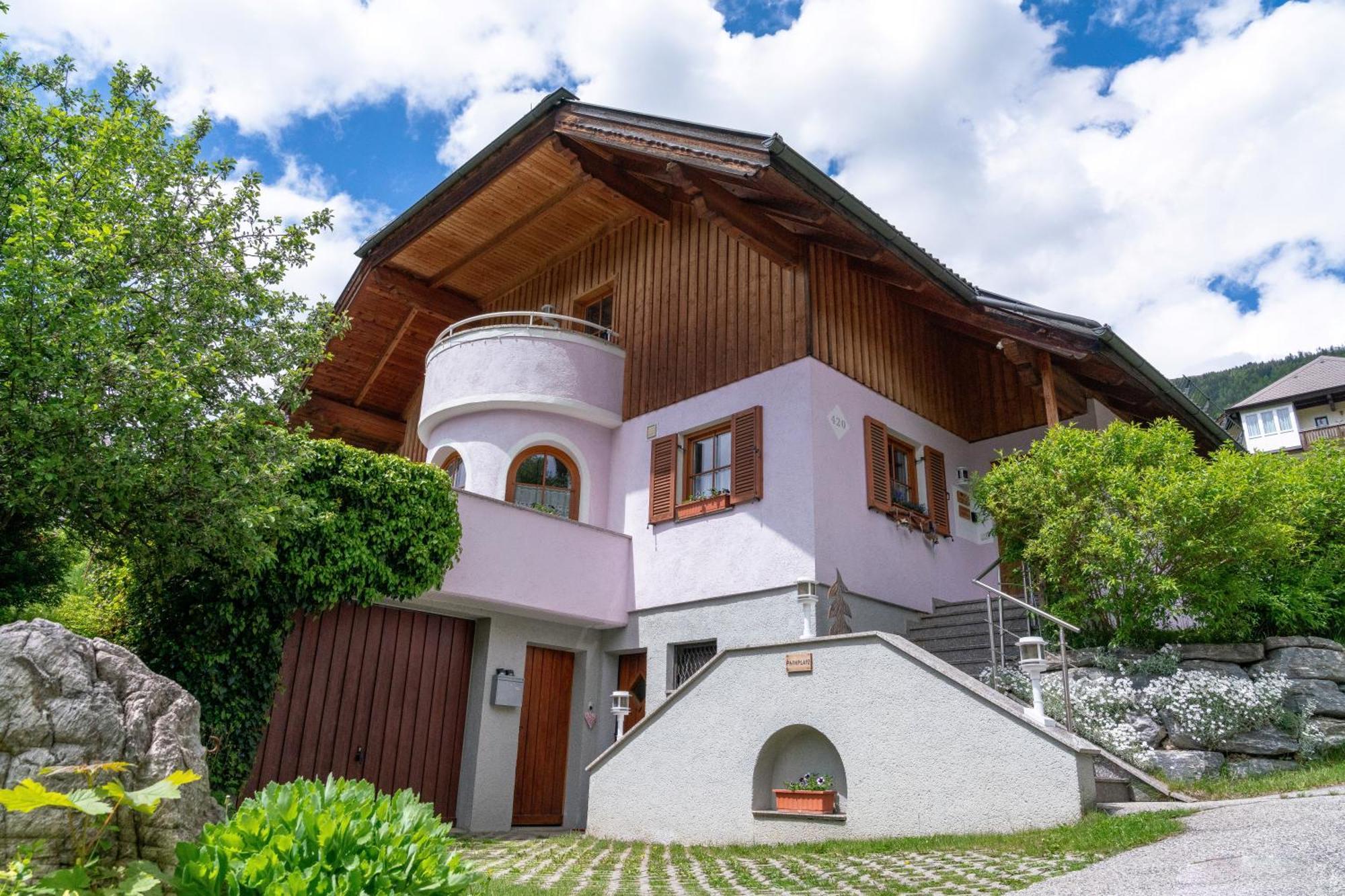 Apartment Bergglueck Im Lungau Sankt Michael im Lungau Bagian luar foto