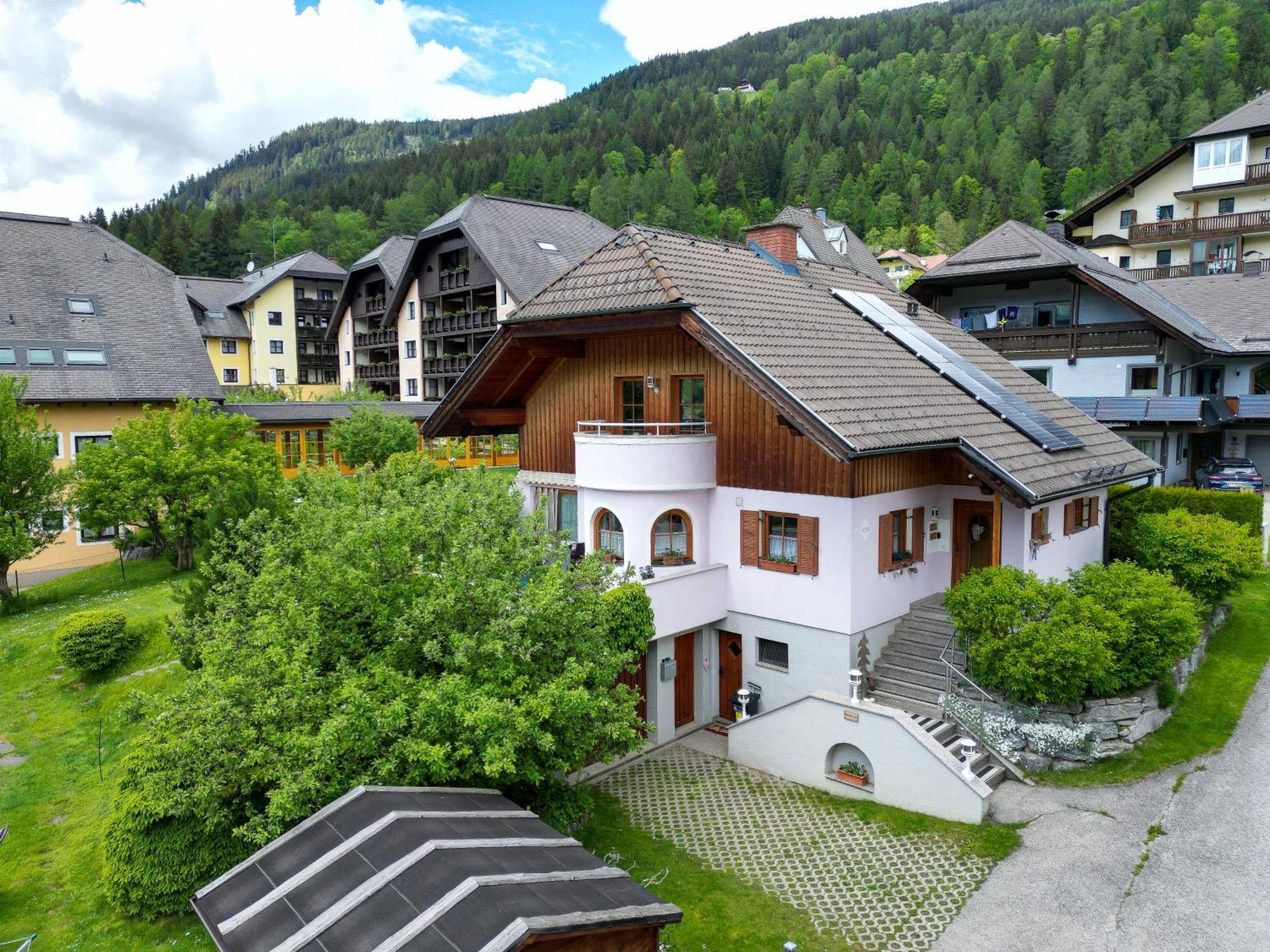 Apartment Bergglueck Im Lungau Sankt Michael im Lungau Bagian luar foto